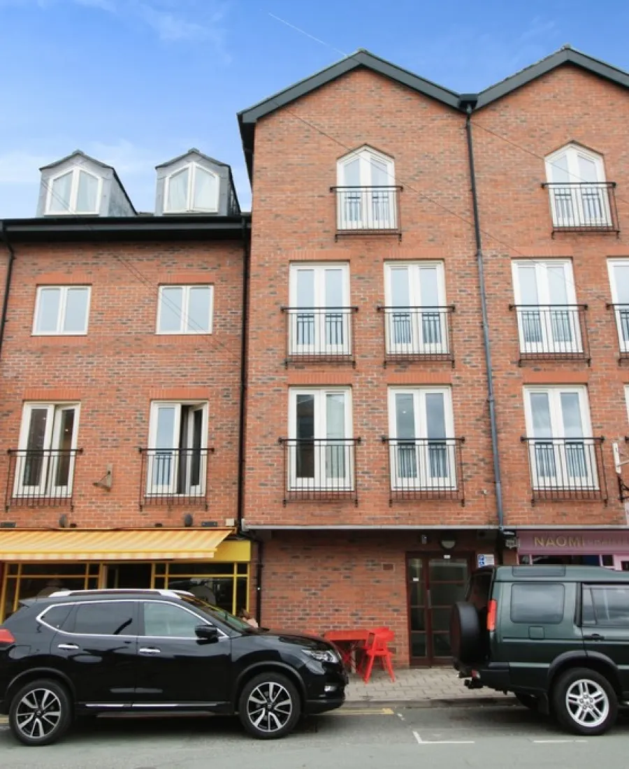 Commonhall Street